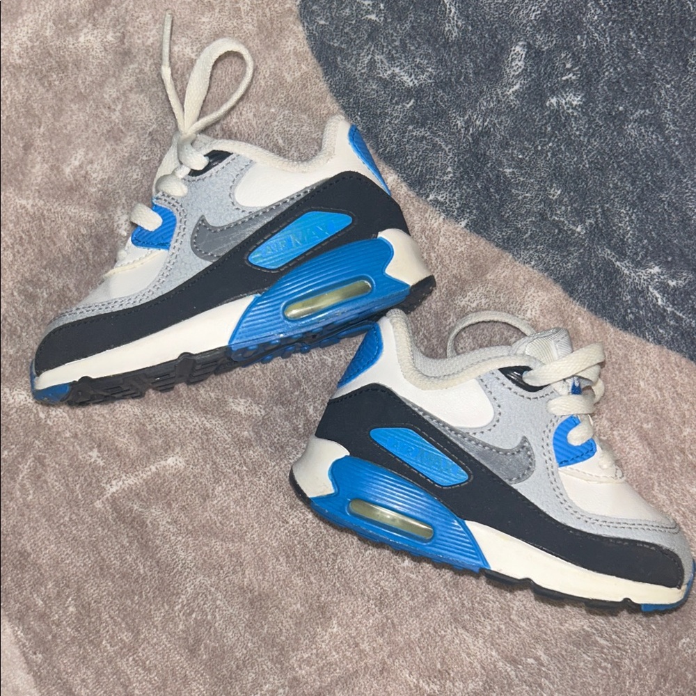 Nike Kids Sneakers in Blue and Gray
